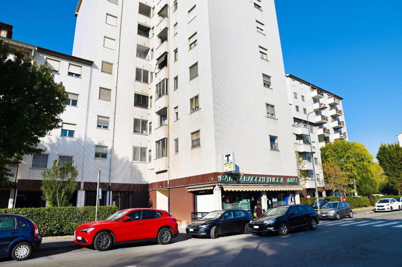Lucca 22 Hotel มิลาน ภายนอก รูปภาพ
