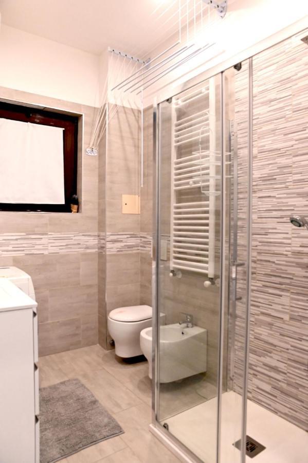 Lucca 22 Hotel มิลาน ภายนอก รูปภาพ